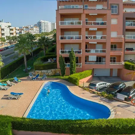 B02 - Fantastic Apartment With Pool Apartment