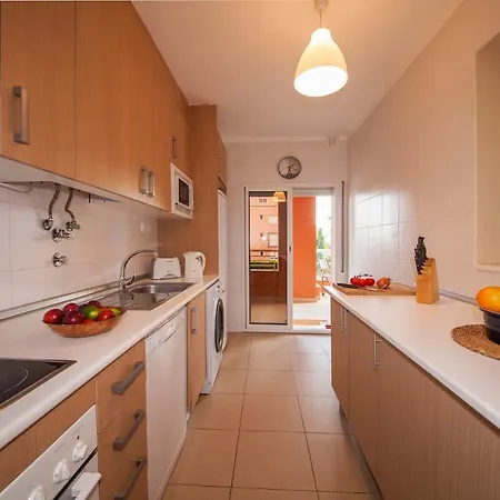 B02 - Fantastic Apartment With Pool Apartment Portimao