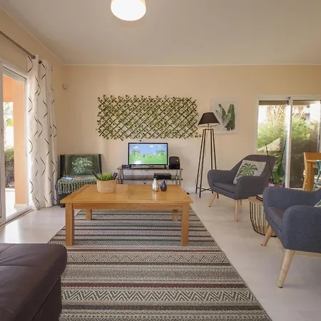 B02 - Sandy بورتيماو