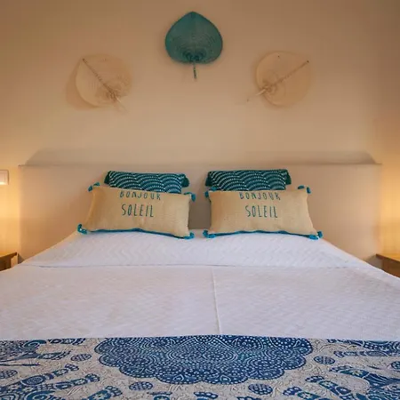 B02 - Fantastic Apartment With Pool Апартаменты *